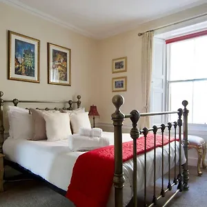 Altido Perfect Location - Stylish 2bd Rose St Edinburgh